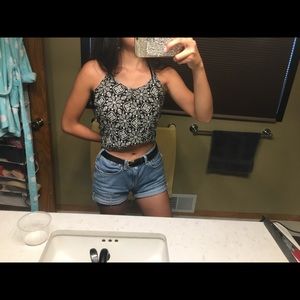 Patterned black tank top